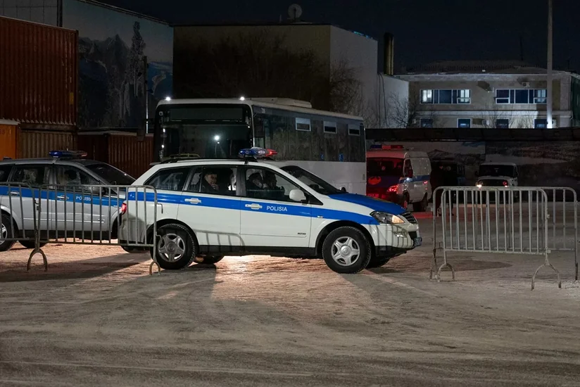 В Талдыкоргане на СИЗО напали вооруженные люди, один из нападавших убит