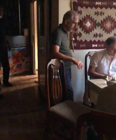 Bakıda karantini pozan kafenin icarədarı cəzalandırıldı