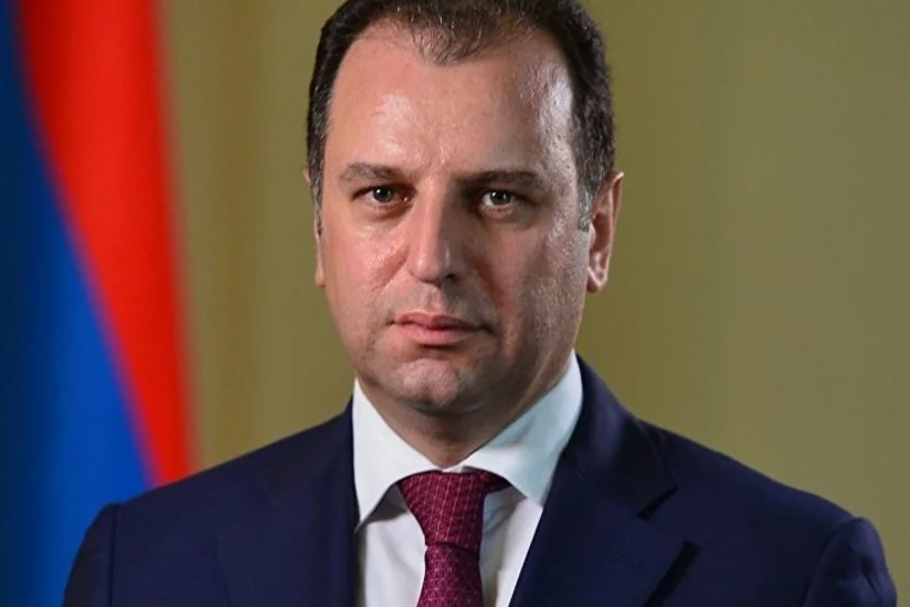 Министр обороны Армении посетит Иран