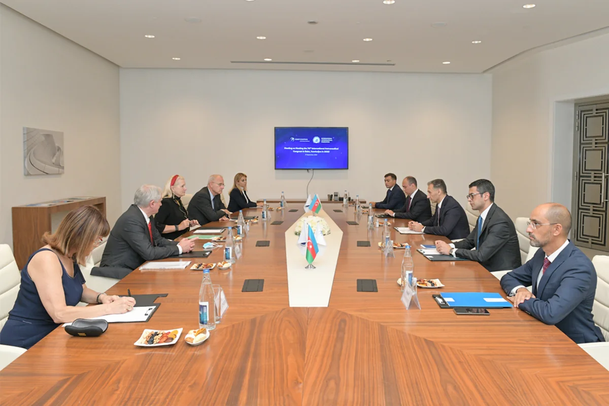 Rəşad Nəbiyev Beynəlxalq Astronavtika Federasiyasının nümayəndələri ilə görüşüb