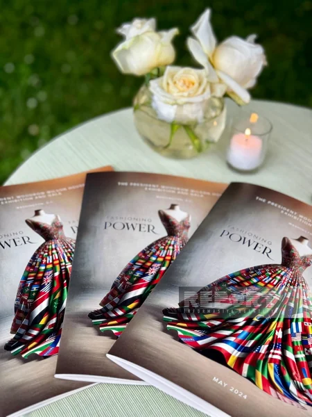 Vudro Vilsonun iqamətgahında Azərbaycan milli geyimi sərgilənib