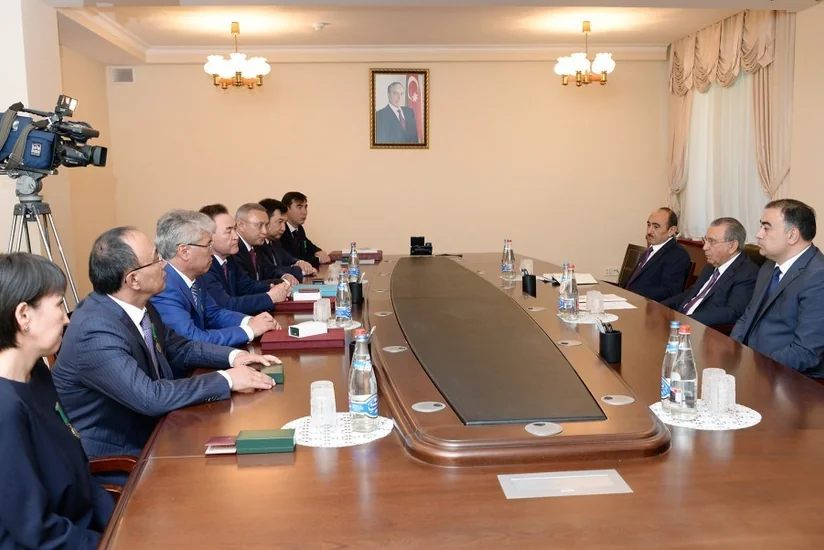 Ramiz Mehdiyev meets with Kazakh delegation