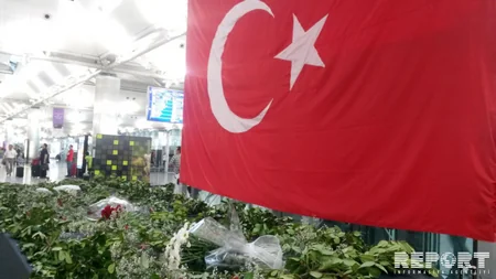 Memorial stand for victims erected in Istanbul Atatürk Airport - PHOTO REPORT