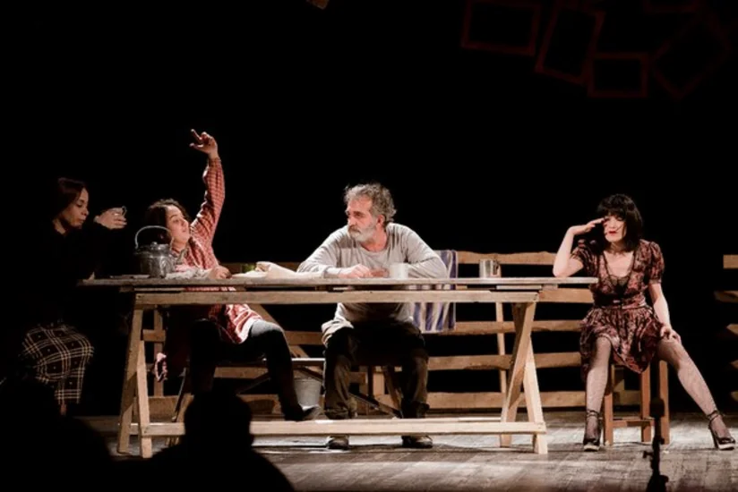 Gənc Tamaşaçılar Teatrı “Səhnədən salam” Teatr Festivalına dəvət alıb