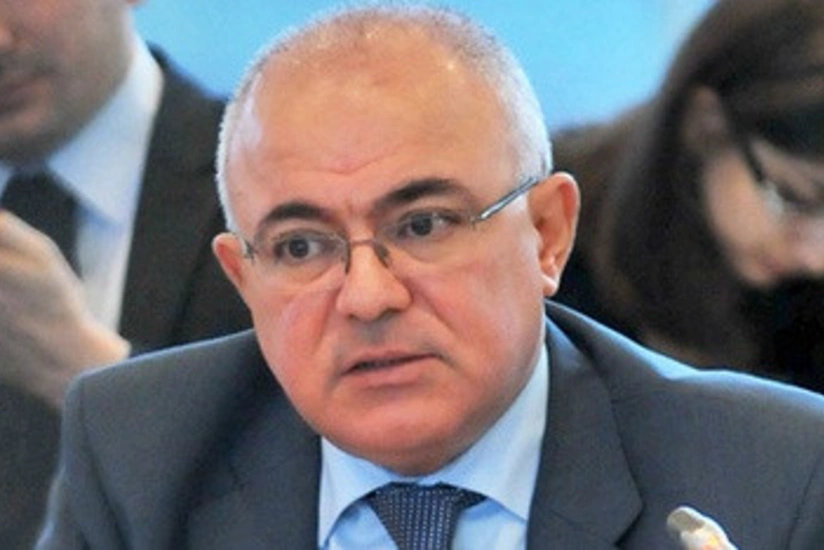 Customs officers speaking foreign languages involved in Azerbaijani border service