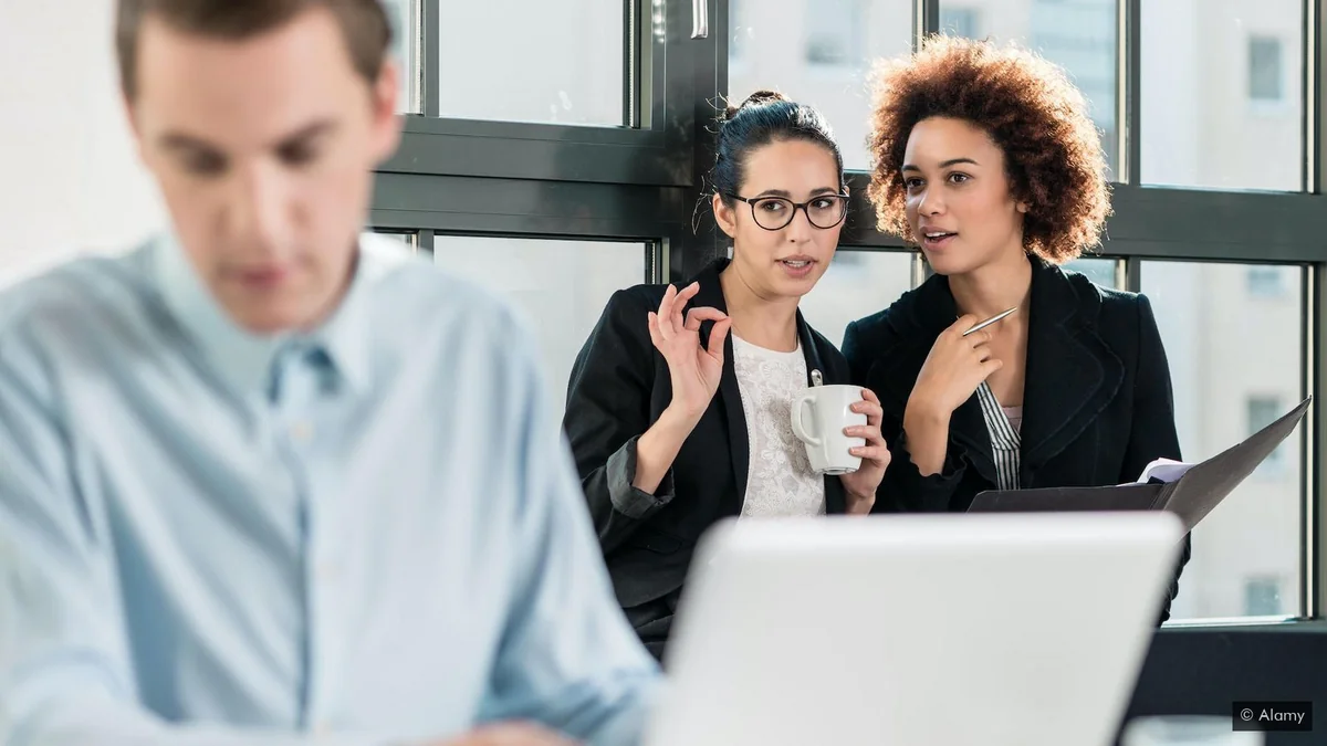 Perfectionism: People prefer colleagues with realistic expectations