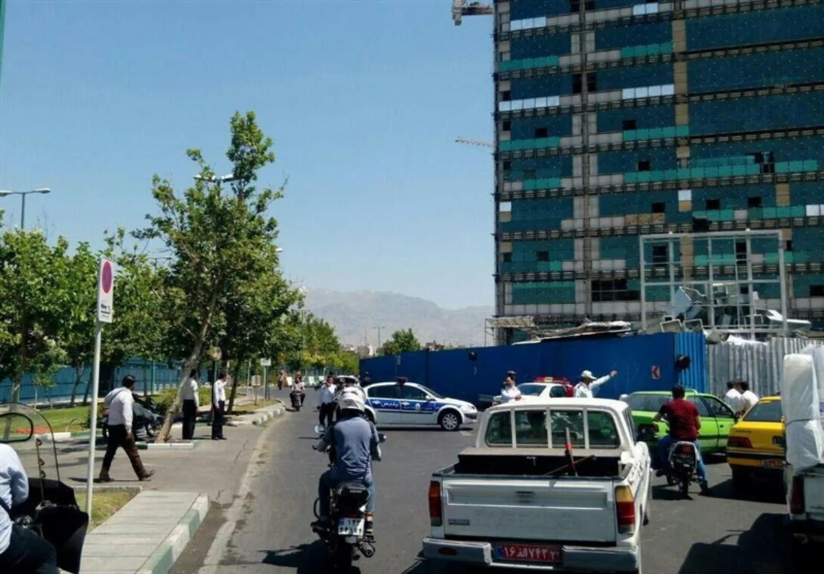 Polis Tehranda Xomeyninin məqbərəsi yaxınlığında bombanı zərərsizləşdirib