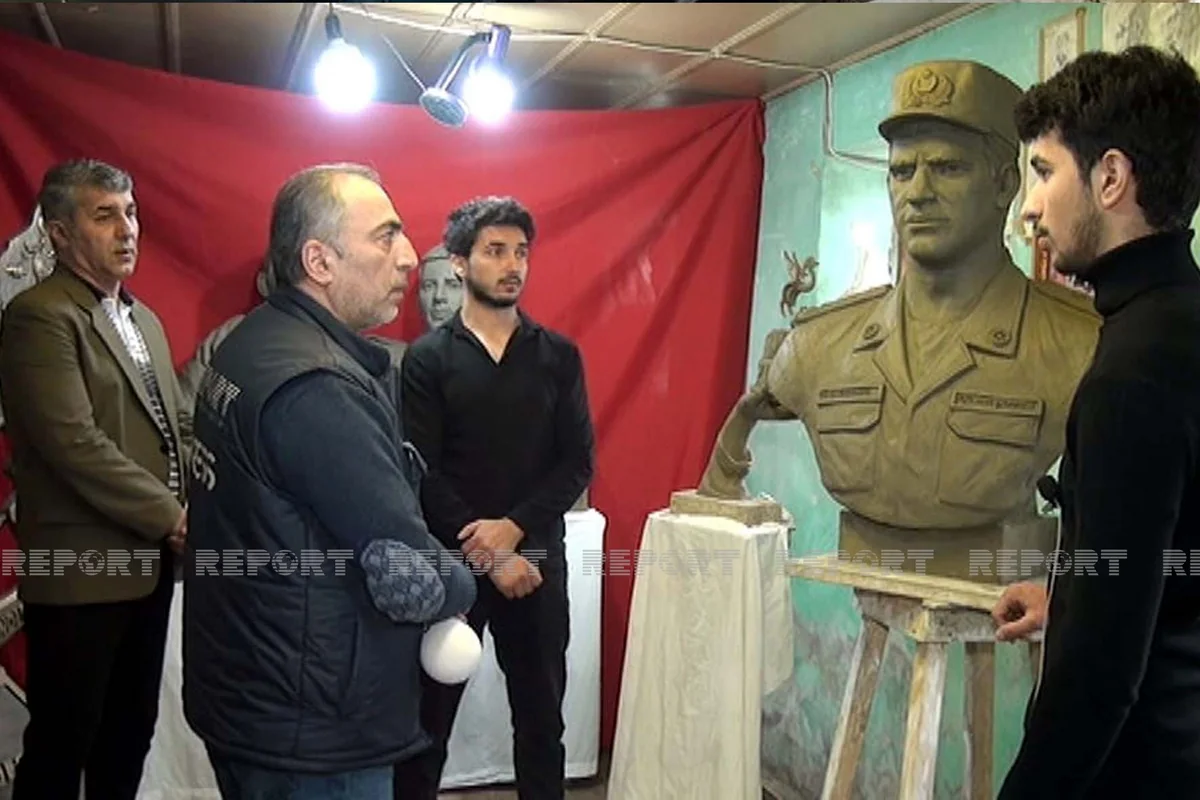 Masallıda heykəltəraşlar Vətən Müharibəsi qəhrəmanlarının xatirəsini əbədiləşdirib
