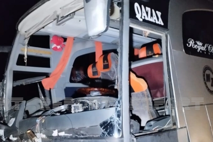 Şamaxıda avtobus qəzaya uğrayıb, yaralananlar var