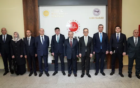 Qars müftisi: Azərbaycanın İslam həmrəyliyinə töhfələrini yüksək qiymətləndiririk