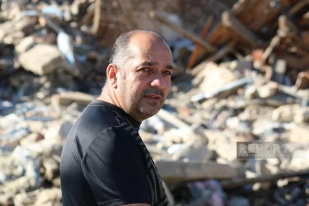 Gəncə terrorunda zərər çəkən şəxs: Dağılan evlərin saatları 02:01-də dayanmışdı
