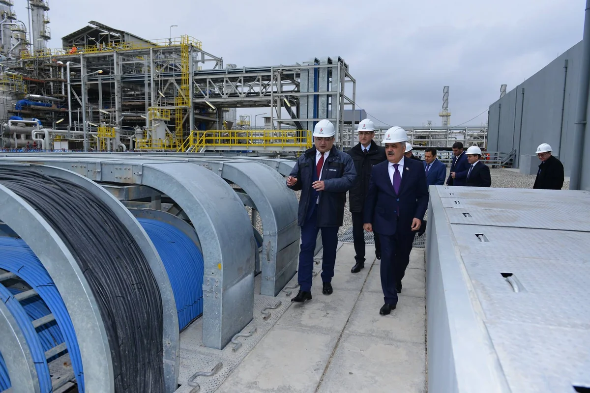 SOCAR-ın rəhbərliyi şirkətin Sumqayıtda yerləşən müəssisələrində görülən işlərlə tanış olub