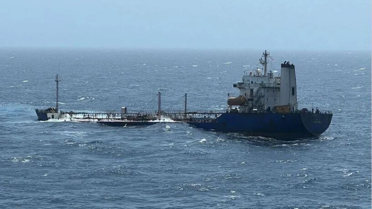 Tanker carrying 1.4 million litres of oil capsizes off Philippines