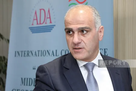 Azərbaycanın qlobal nəqliyyat şəbəkəsində tutduğu strateji mövqe təqdim edilib