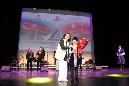 Çində ulu öndər Heydər Əliyevin 100 illiyinə həsr olunan konsert keçirilib
