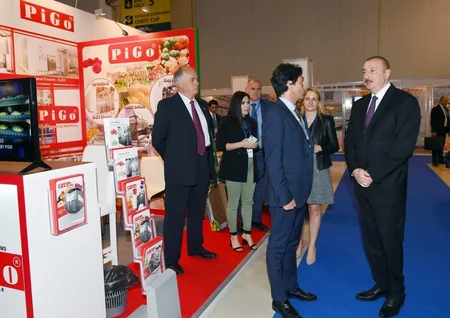 Prezident İlham Əliyev XXV Azərbaycan Beynəlxalq Qida Sənayesi və XIII Azərbaycan Beynəlxalq Kənd Təsərrüfatı sərgiləri ilə tanış olub - YENİLƏNİB