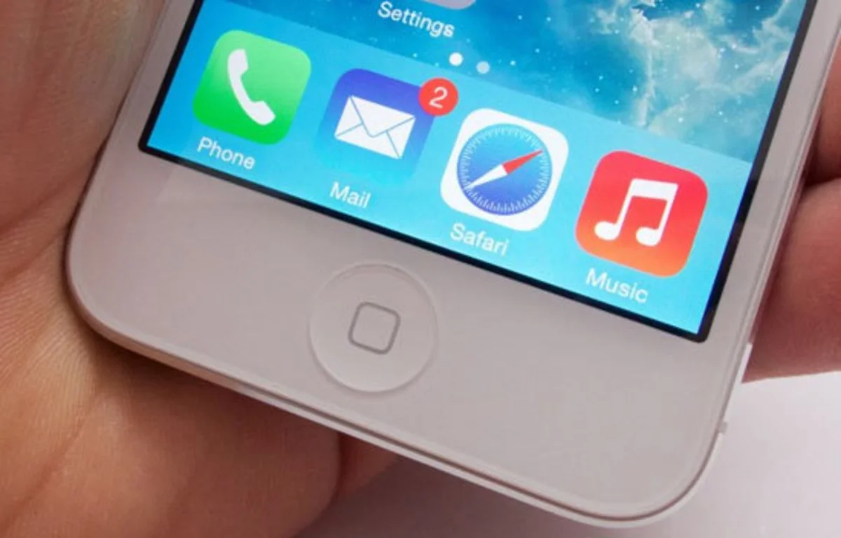 ​“iOS” əməliyyat sisteminin yeni versiyası “iOS 8.4” yayımlanıb