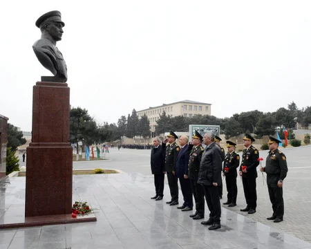 Hərbi liseydə orta ümumtəhsil məktəblərinin hərbi rəhbərləri ilə toplantı keçirilib