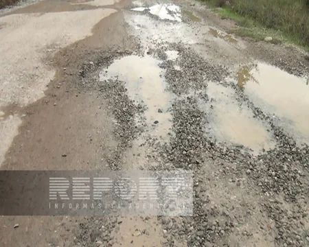 Kürdəmirin qışda palçıqlı, yayda toz-torpaqlı yolu nə vaxt abadlaşacaq? - REPORTAJ