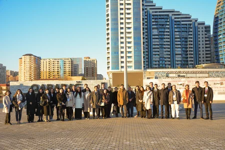 Bakıda Diplomatiya Könüllüləri üçün diplomatiya həftəsi təşkil olunub