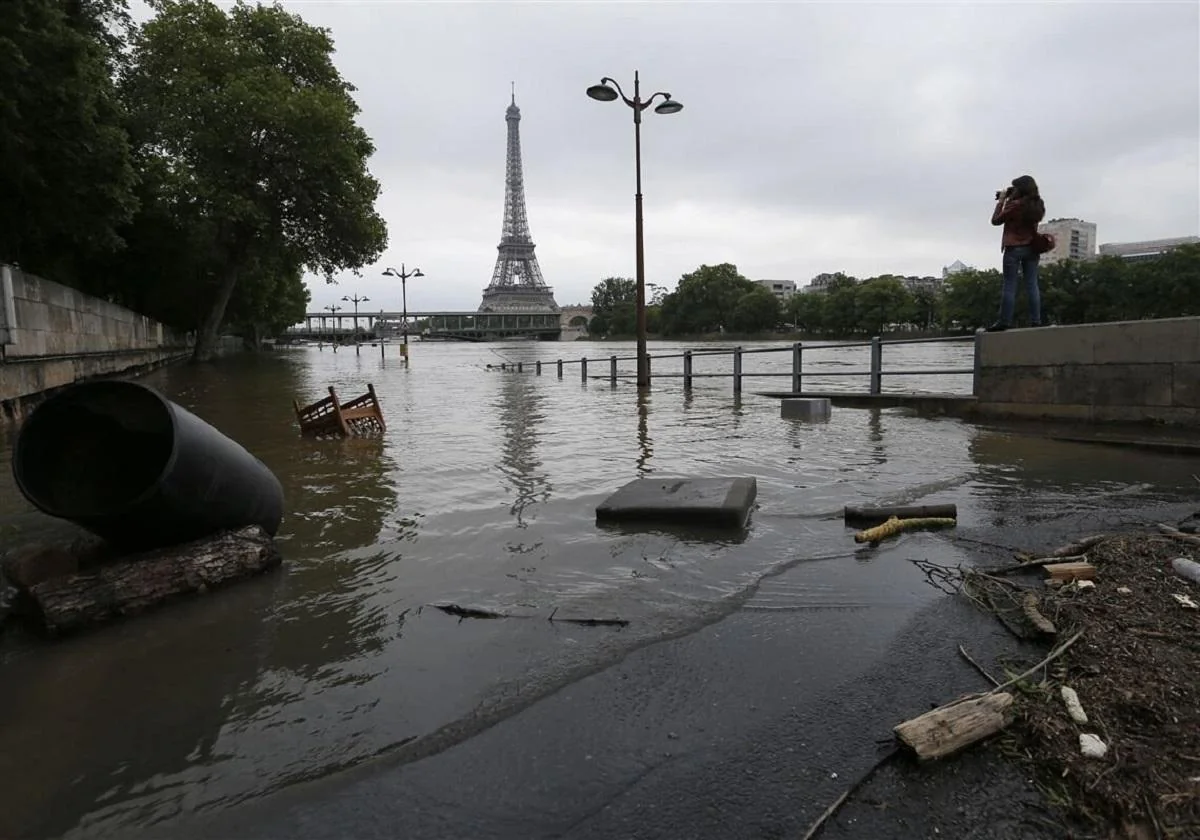 Paris-2024: Triatlon yarışı Sena çayında suyun çirkli olması səbəbindən təxirə salınıb
