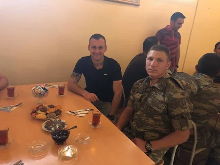 Qarabağ” klubunun futbolçuları cəbhə bölgəsində olublar