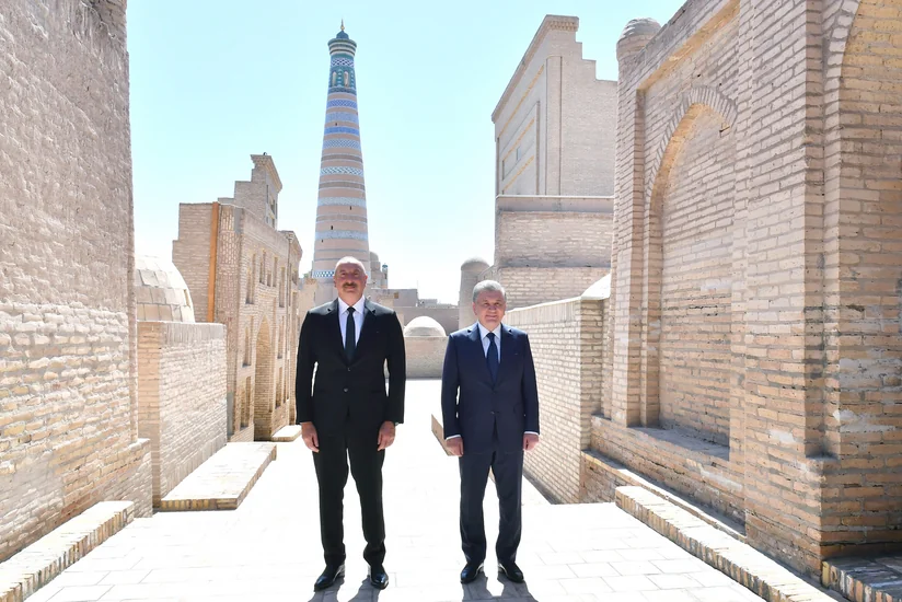 Azərbaycan və Özbəkistan prezidentləri İçan-Qala Dövlət Tarixi Memarlıq Muzeyi ilə tanış olublar - YENİLƏNİB