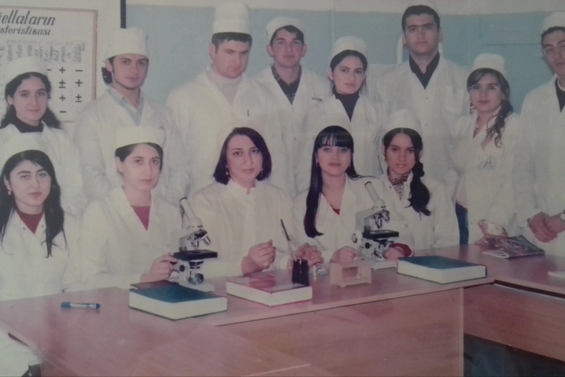 Təyyarədə sərnişinin həyatını xilas edən azərbaycanlı həkim “Gülümsəyən həkim” Cəmiyyətinə qəbul olunub