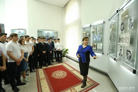 DTX-nın Akademiyasında “Sosial şəbəkələrin gənclərin həyatında rolu: müsbət və mənfi tərəfləri” mövzusunda seminar təşkil edilib