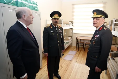 ​Zakir Həsənov Türkiyə Silahlı Qüvvələrinin tibb komandanı ilə görüşüb