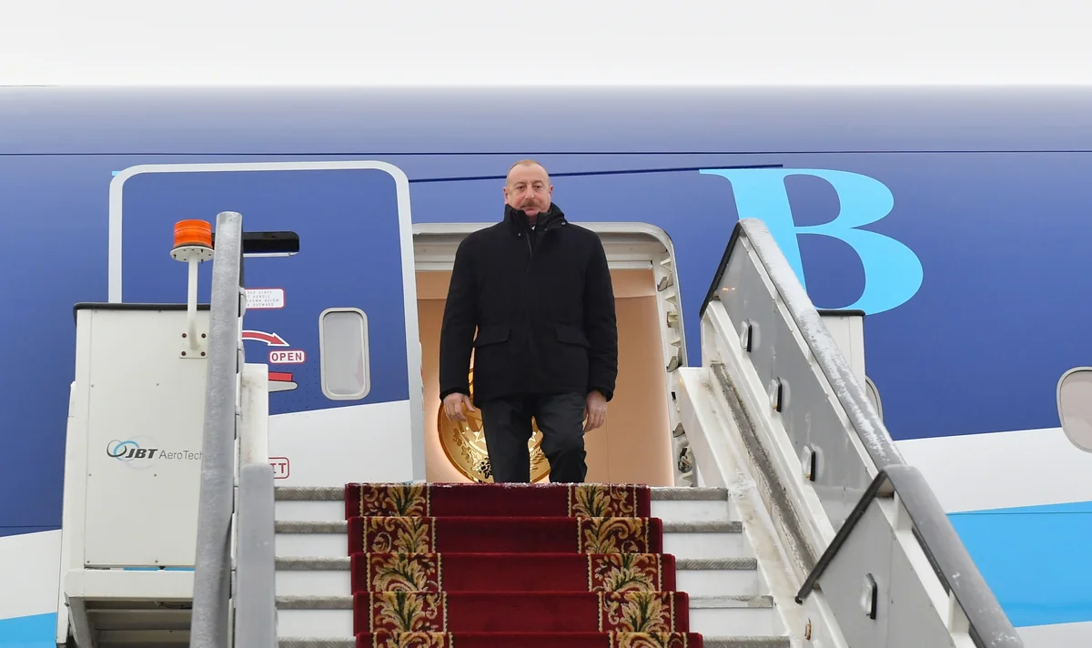 Президент Азербайджана прибыл с рабочим визитом в Санкт-Петербург