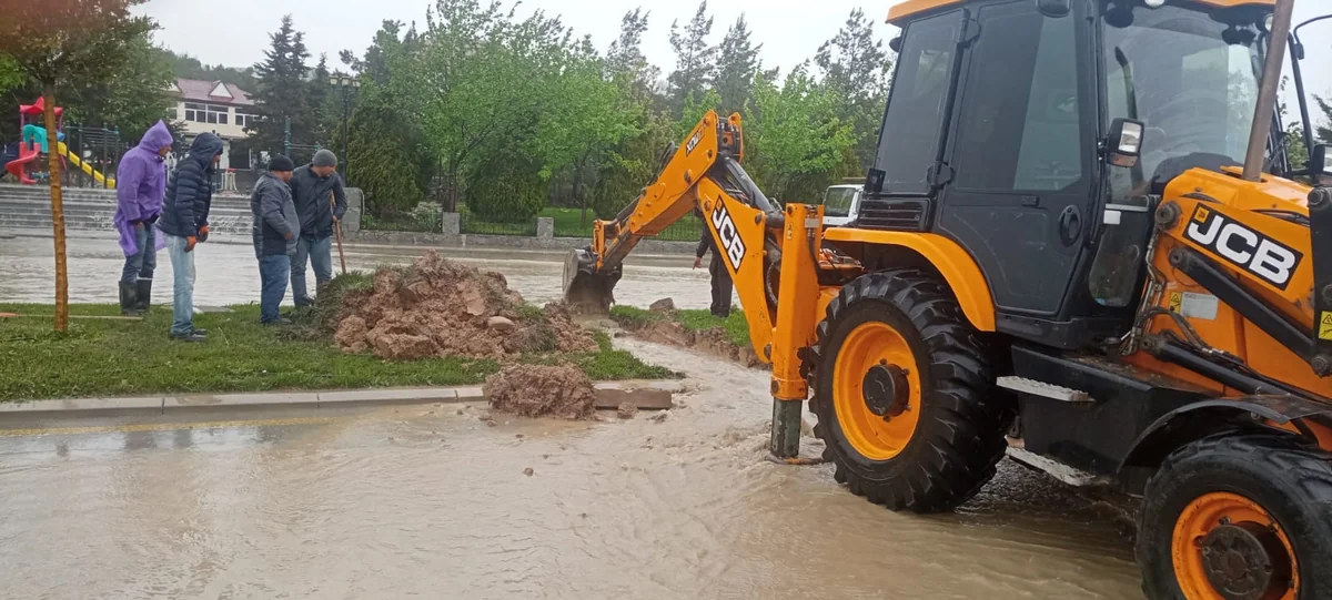 В Шамахы устраняют последствия непогоды