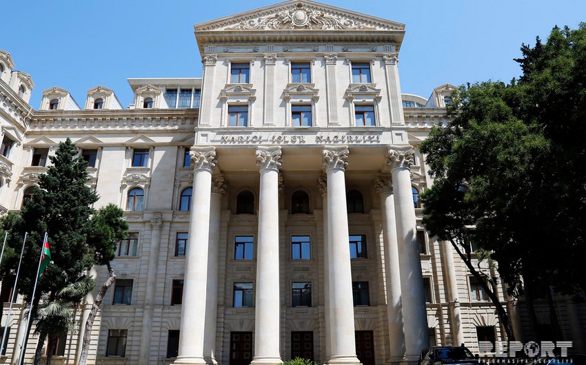 XİN: Ermənistan Fransanın Qarabağ münaqişəsinin sülh yolu ilə tənzimlənməsi səylərinə xələl gətirməyə çalışır