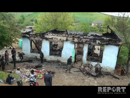 Cəlilabadda evdə yanğın baş verib, ana azyaşlı övladını xilas edib - FOTO