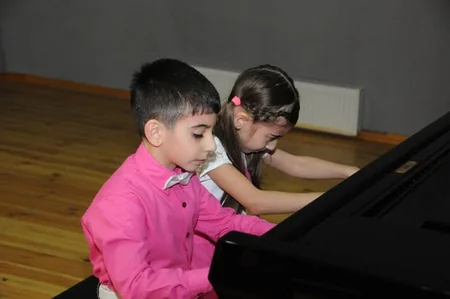 “Səhnəyə ilk addım” konserti  keçirilib