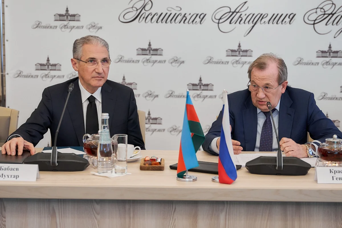 Мухтар Бабаев провел встречу с представителями РАН