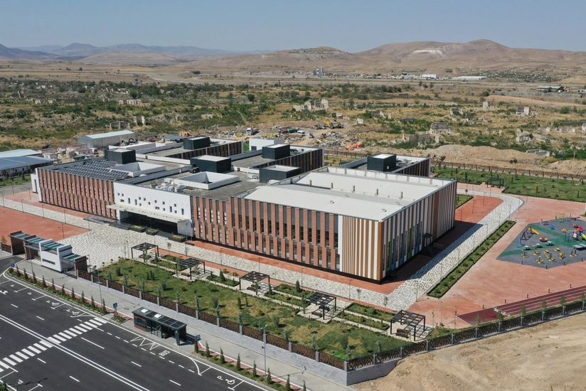 В Физули состоялось открытие полной средней школы номер 1 имени Мирзы Улугбека