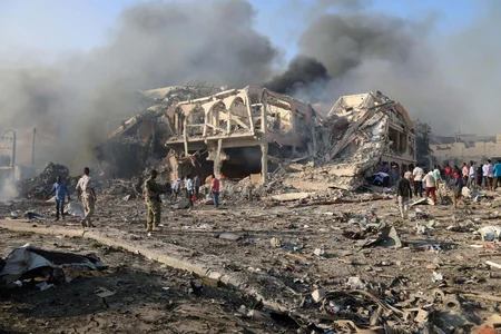 Somalidə baş vermiş güclü partlayışda ölənlərin sayı 40-a çatıb - YENİLƏNİB