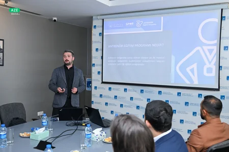 Türkiyənin Gənclər və İdman Nazirliyinin nümayəndələri Bakıda görüşlər keçiriblər