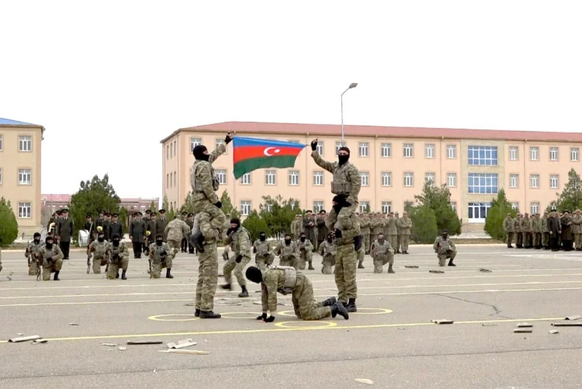 Naxçıvanda gənc əsgərlər xidmət yerlərinə yola salınıblar