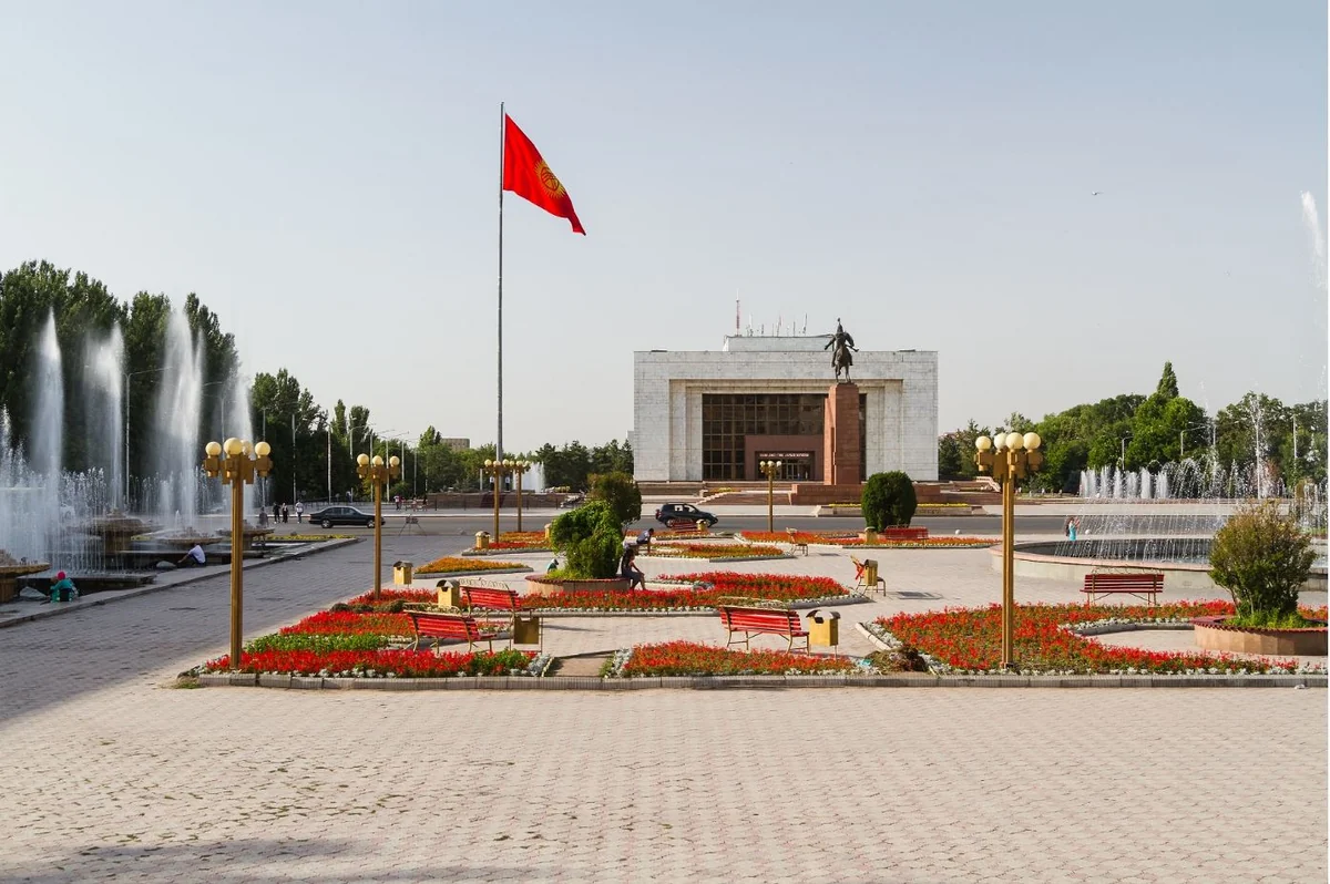 Qırğızıstan Tacikistanı beynəlxalq sazişləri pozmaqda ittiham etdi