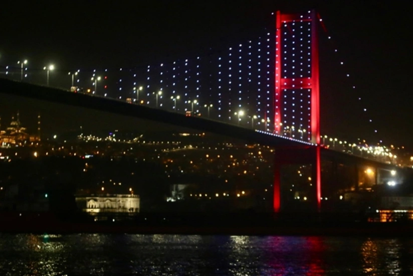 Çanaqqala boğazında gəmilərin hərəkəti dayandırılıb