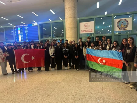 Türkiyənin ailə və sosial xidmətlər naziri Azərbaycandan olan şəhid övladları ilə görüşüb - YENİLƏNİB