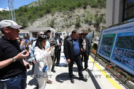 Xarici diplomatlar Kəlbəcər SES-də görülmüş işlərlə tanış olublar