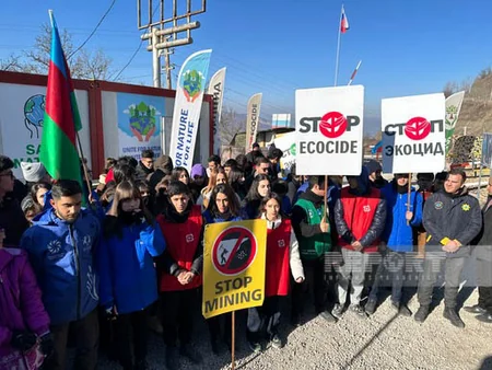 Protesters on Khankandi-Lachin road demand end to ecoterror