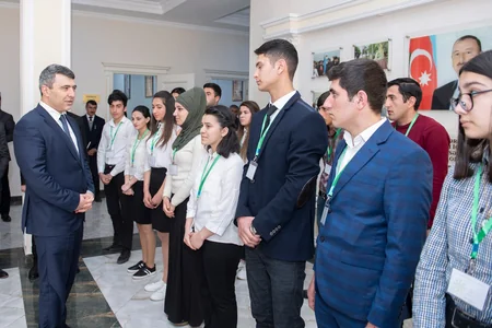 Kənd təsərrüfatı naziri Qazaxda vətəndaşlarla görüşüb