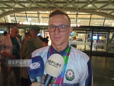 Dünya çempionatında 5 medal qazanmış Azərbaycan para-üzgüçüləri Vətənə qayıdıblar