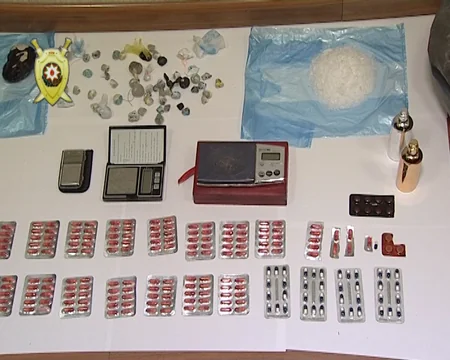 Bakıda narkotik maddə və psixotrop tərkibli dərmanların satışı ilə məşğul olan şəxs saxlanılıb