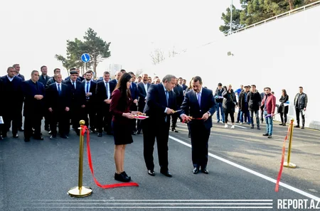 Bakıda üzərindən dəmir yolu xətti keçən iki avtomobil tunelinin açılışı keçirilib - VİDEO - YENİLƏNİB