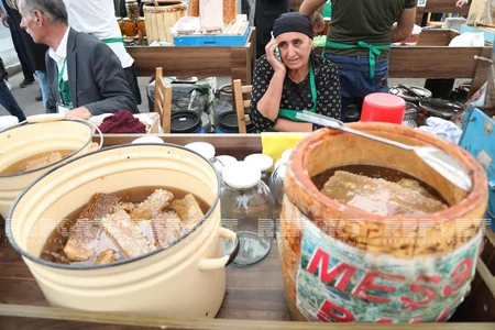 Bal yarmarkasına ilk dəfə Şərqi Zəngəzur və Qarabağdan fermerlər qatılıb